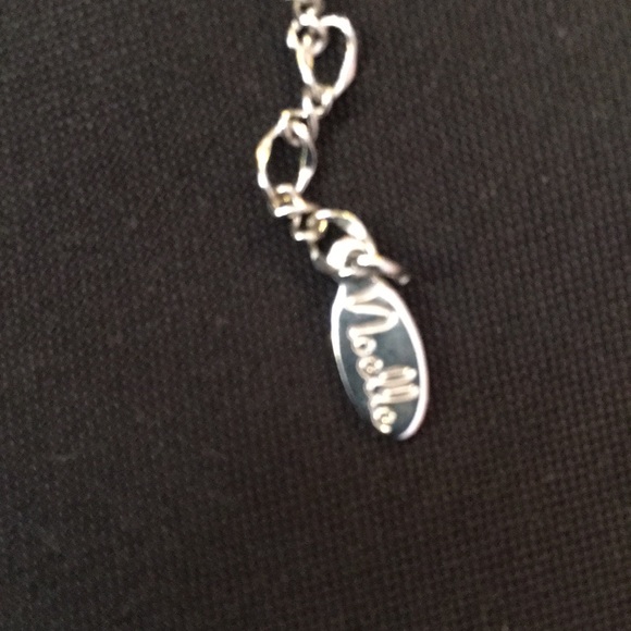 Noodle & Company Marked Crystal Silver Necklace - Picture 2 of 4
